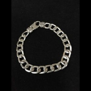 Solid Sterling Silver Curb Style Bracelet 19.5 gr